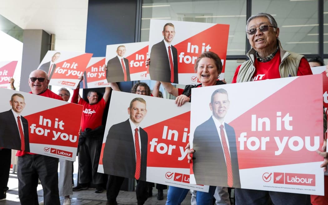 Chris Hipkins with Labour supporters in Hornby, Christchurch, 11 October 2023.