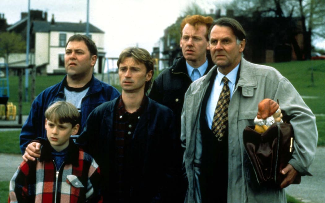 Tom Wilkinson (right) played Gerald in The Full Monty
Real : Peter Cattaneo, Robert Carlyle, Mark Addy, Steve Huison, William Snape
Tom Wilkinson.