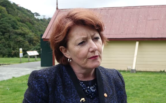 Conservation Minister Barry announces the draft Kiwi Recovery Plan at Zealandia.