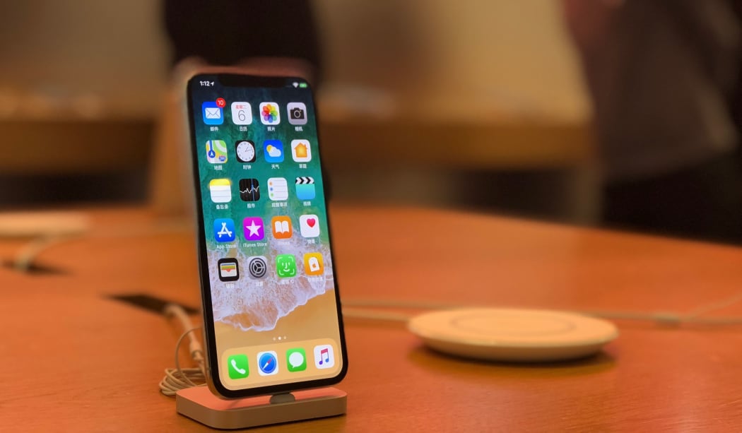 iPhone X