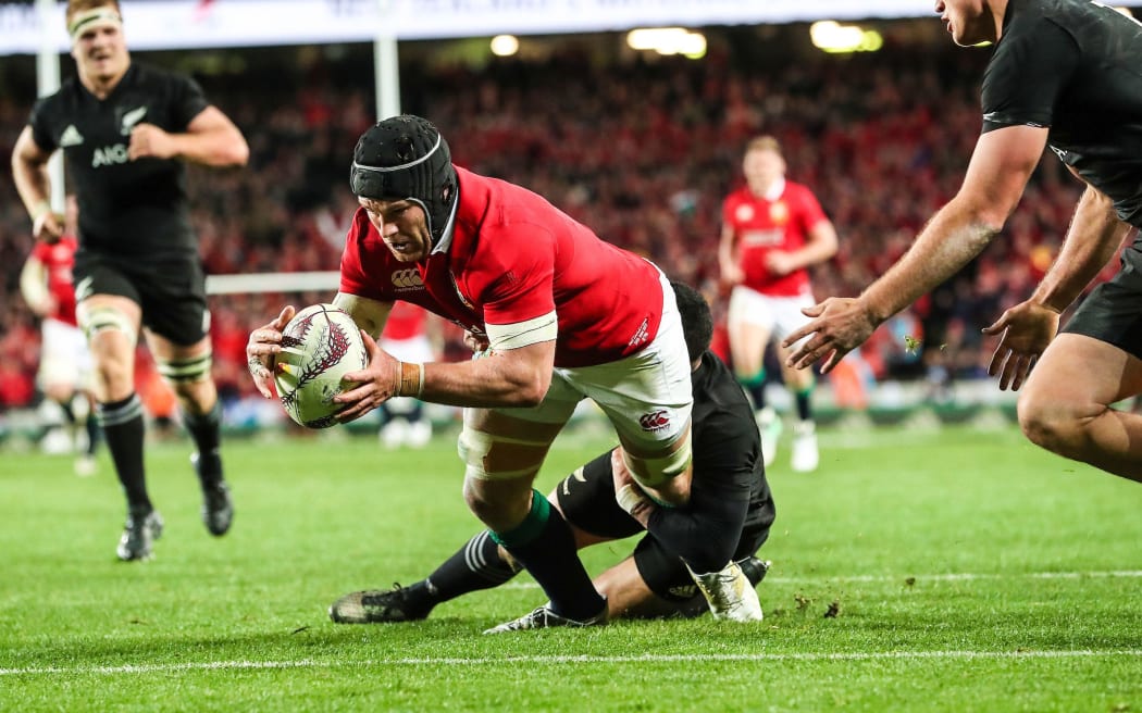 Sean O'Brien scores the Lions' first try.
