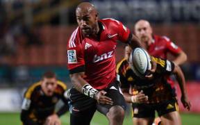 Crusaders and Fijian winger Namani Ndolo will get play to play in Suva .