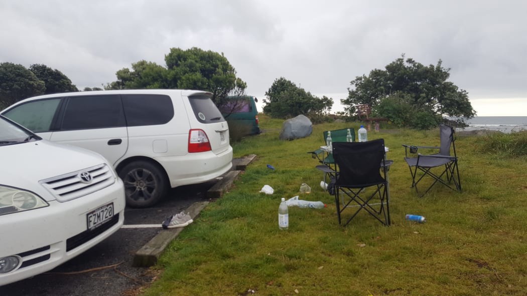 Freedom camping at Waiwhakaiho river
