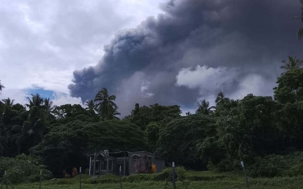 Vanuatu's cabinet is convening an emergency meeting Friday to discuss the escalating situation on Ambae Island following increased volcanic activity at the Manaro volcano.