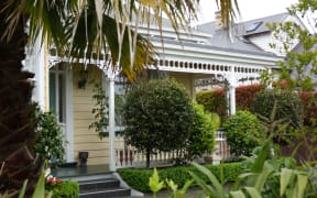 Old houses in Dexter Ave in Mt Eden, Auckland.