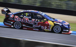 Jamie Whincup in action at the V8 Supercars event at Pukekohe, Auckland, New Zealand. Saturday, 07 November 2015. Copyright photo: John Cowpland / www.photosport.nz