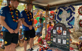 The Great Britain rugby league team visited the village of former PNG international Kato Ottio.