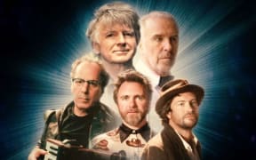 Crowded house tour 2021