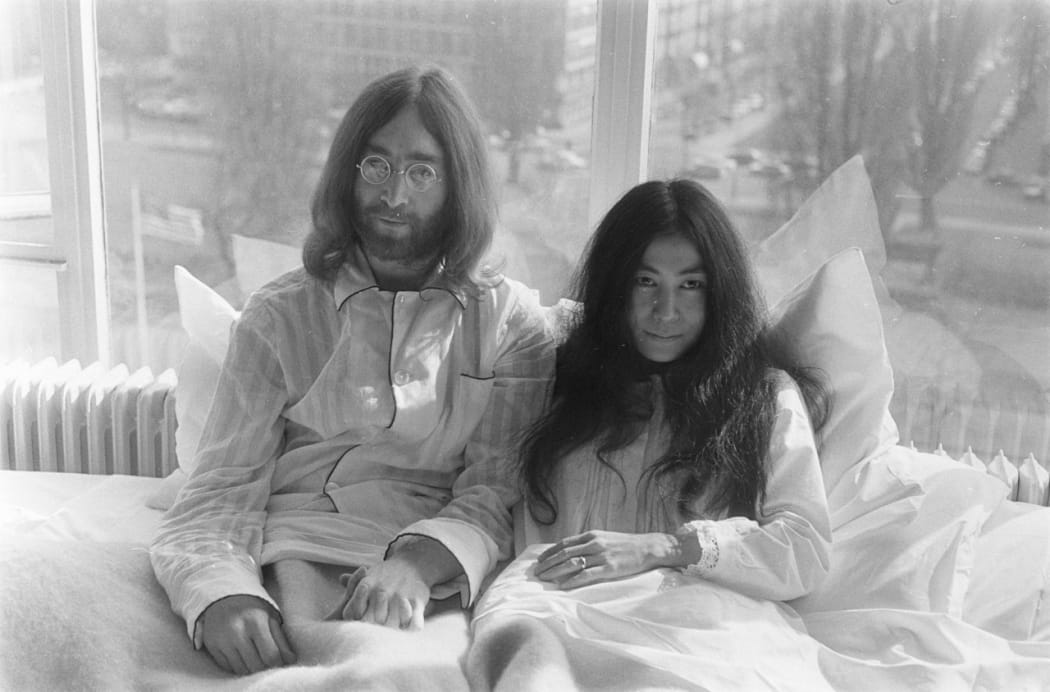 John and Yoko - Bed in for peace 1969