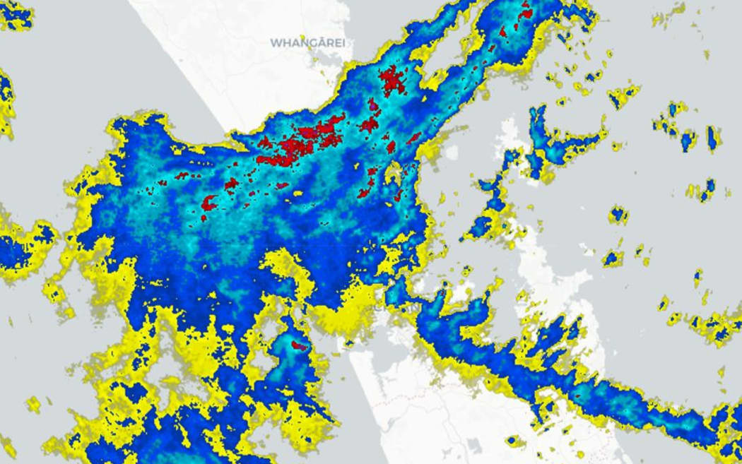 An image shows the band of thunder and rain approaching Auckland from the north on the morning of 14 June, 2024.