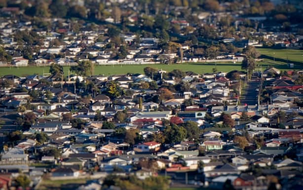 Mortgage hikes peak may be near, Squirrel founder John Bolton says | RNZ