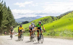 Michael Vink on a gravel section during 2021 Tour of Southland.
