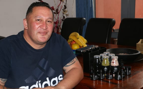 Lee Tane runs NOA Essentials a business that produces balms and creams made from native plants and natural ingrediants.