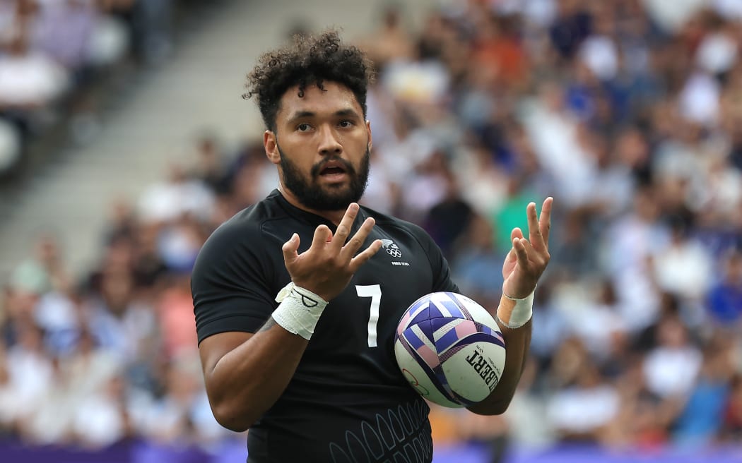 Fehi Fineanganofo in action for New Zealand All Blacks Sevens v Japan, Rugby Sevens - Men’s Pool A match, Paris Olympics at Stade de France, Paris, France on Wednesday 24 July 2024. 
Photo credit: Iain McGregor / www.photosport.nz