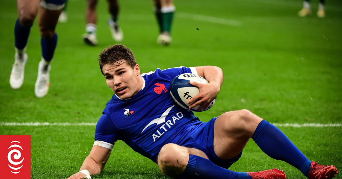 Unimpressive France pip Scotland in World Cup warmup | RNZ News