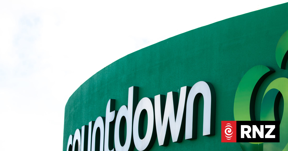 High Court rules five of Countdown's pharmacies are illegal | RNZ