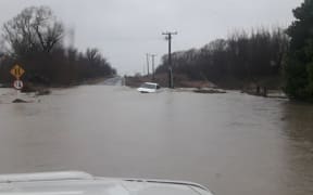 Huruni District Council says the approach to Medbury Road Bridge has flooded, and is not suitable for cars.