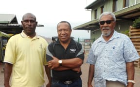 Sekie Agisa, left, Robert Agarobe and Sir Mekere Morauta.