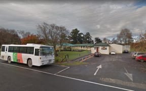 Manutuke School
