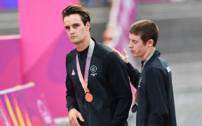 New Zealand's Samuel Gaze with the gold medal and Anton Cooper with the silver at the medal ceremony. Cycling - Mountain Biking. Nerang Mountain Bike Trails. Commonwealth Games, Gold Coast, Australia. Thursday 12 April 2018. © Copyright photo: Andrew Cornaga / www.photosport.nz