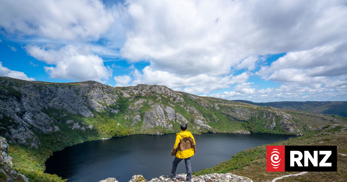 AI and the nonexistent Tasmania hot springs