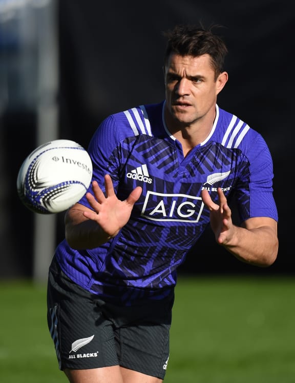 Dan Carter training