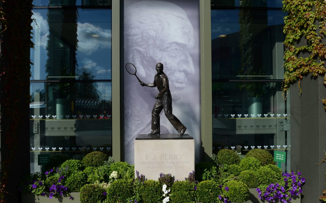 Fred Perry Statue in London.