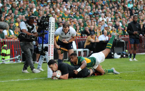 All Blacks beat the Springboks 33-16 in opening test of Rugby's ...