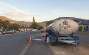 A water tanker near the Golden Fleece Hotel in Waikouaiti where high lead levels were discovered in the water supply.
