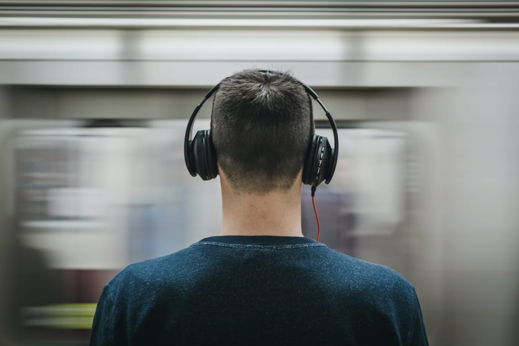 Why noise cancelling technology may be doing more harm than good for our ears RNZ News