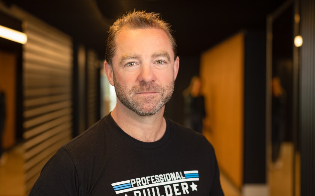 Marti Amos leads The Professional Builder, a global mentoring service supporting tradies to run successful businesses.