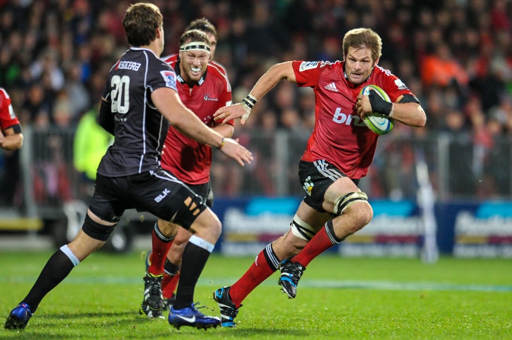 Richie McCaw makes a break during the Crusaders' loss to the Sharks in May 2014