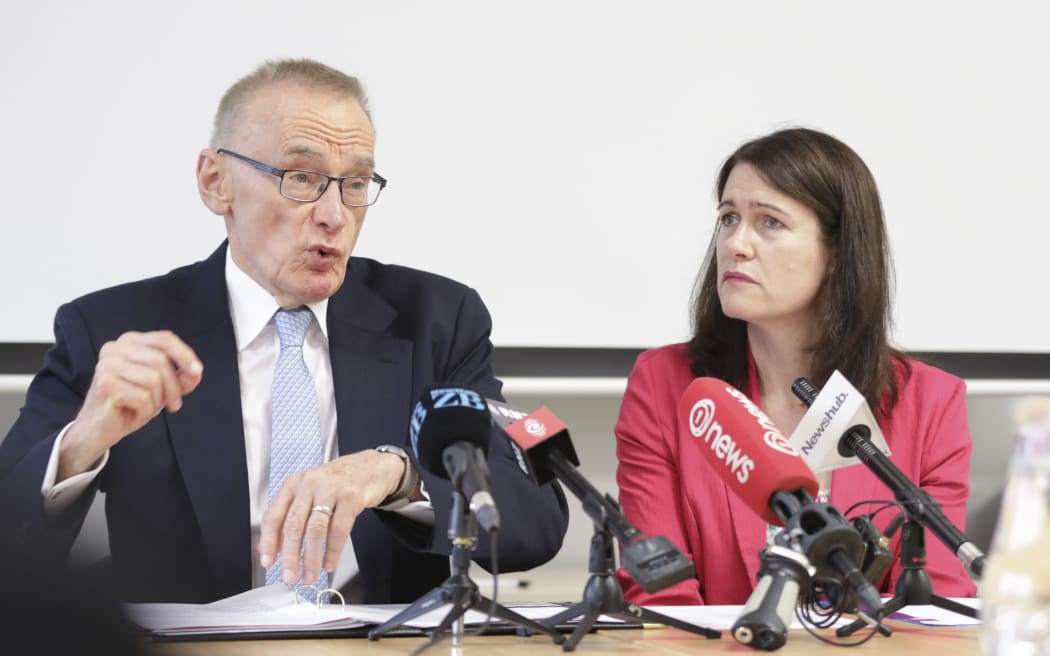 Ministry of Civil Defence & Emergency Management Director Sarah Stuart-Black will be joined by Airbnb Tourism Advisory Board Member Professor the Hon Bob Carr to sign a Memorandum of Understanding relating to the provision of free accommodation for those displaced by an emergency.