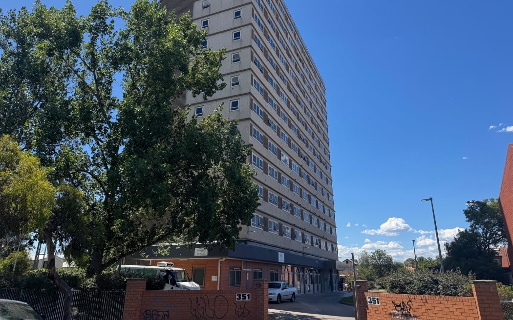 The Victorian Public Tenants Association says older people living in public towers are especially at risk of heat-related illness.