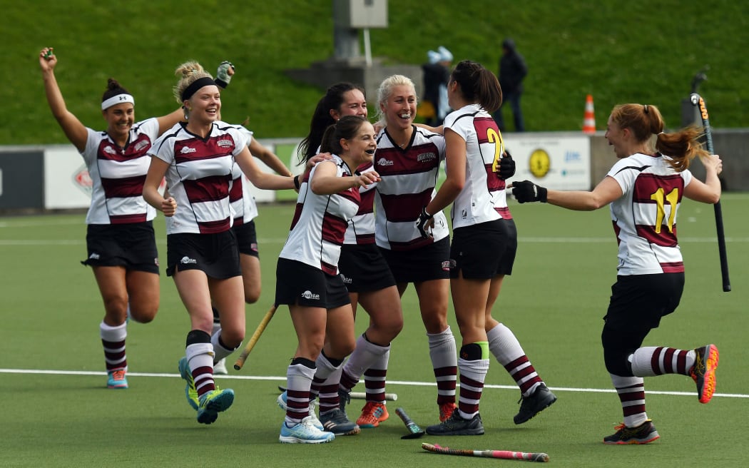 North Harbour players celebrate their win over Central during the 2018  National Hockey League Women's final.