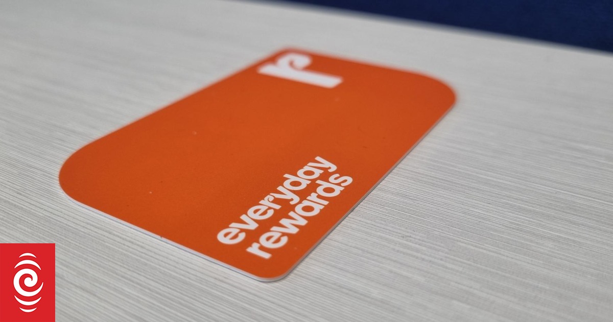 Woolworths scrambles to close loophole after shoppers register multiple cards to gain points - Vimarsana News