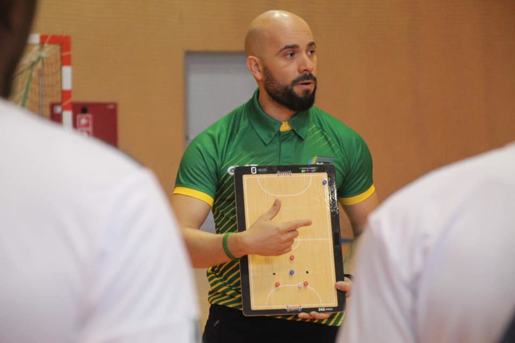 Kurukuru coach Vini Leite.