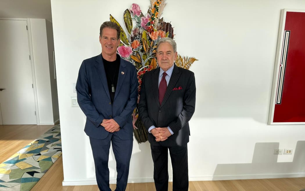 Foreign Affairs Minister Winston Peters began his first day on the ground in New York with a breakfast meeting with former US ambassador to New Zealand Scott Brown.