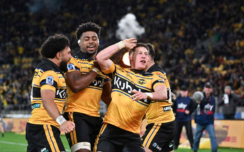 Cam Roigard celebrates a try with teammates during the Hurricanes’ Super Rugby Pacific semifinal against the Blues at Hnry Stadium, Wellington, 13 June 2026.                                                                     
Copyright photo: Masanori Udagawa /  www.photosport.