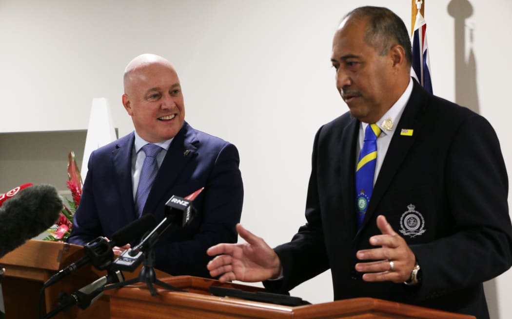 Christopher Luxon & Niuean PM Dalton Tagelagi