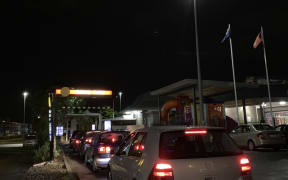 Cars lining up at an Auckland takeaway on Tuesday 28 April as New Zealand returns to level 3 restrictions.