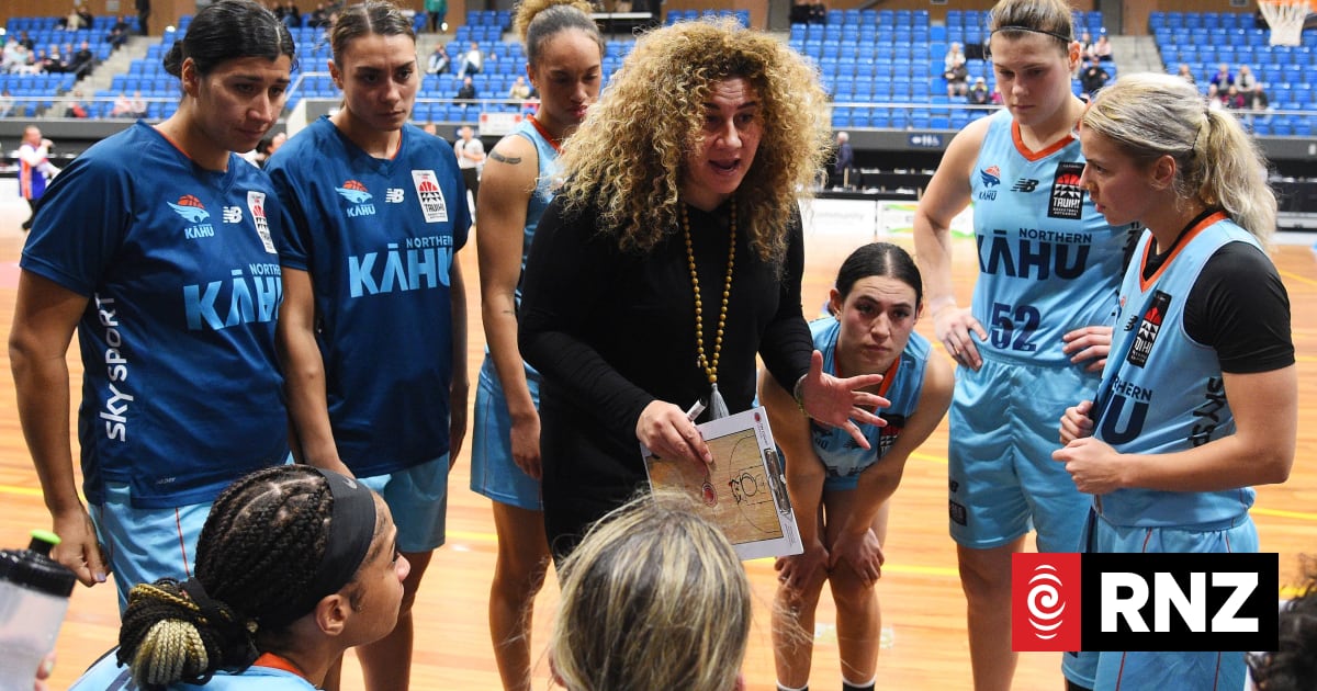 Basketball: Kāhu become first all-women-owned sports team in NZ | RNZ
