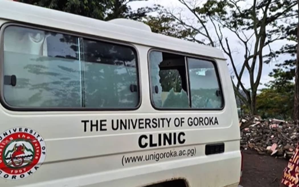 Students and university property at the University of Goroka were attacked by locals, leaving several students injured.