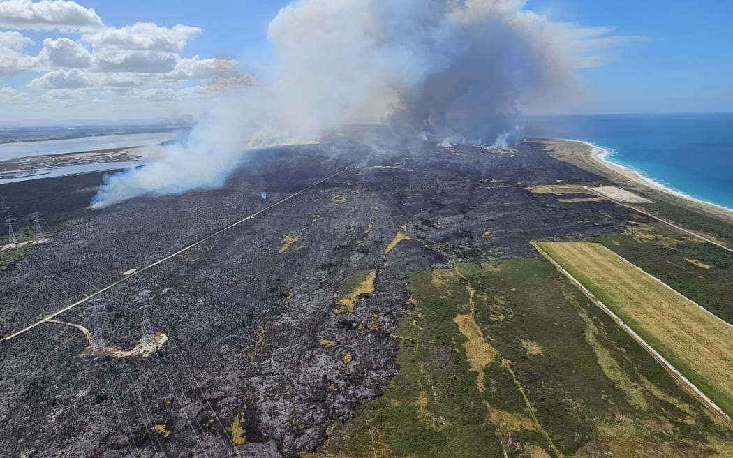 Firefighters have been working in challenging conditions with an increase in temperature and winds that caused the fire to grow to 1,200ha.