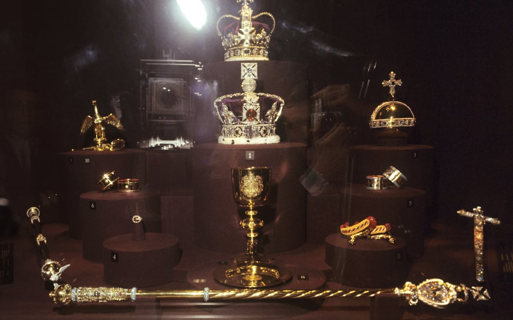 The Imperial State Crown, St. Edwards Crown, the Sovereign Orb, The Golden Spurs, Bracelets and the Jewel Sword of State are all exhibited at the new Crown Jewel Imperial House at The Tower of London.