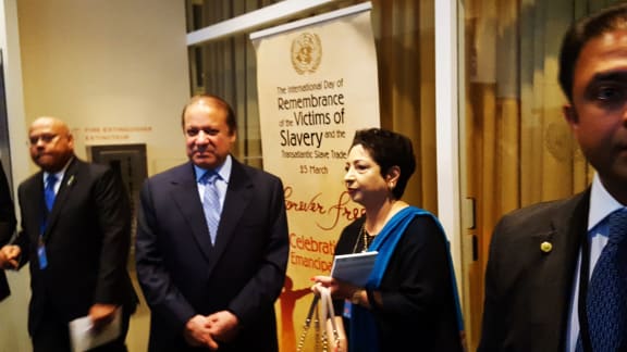 The Pakistan PM queuing up for a meeting with John Key at the United Nations