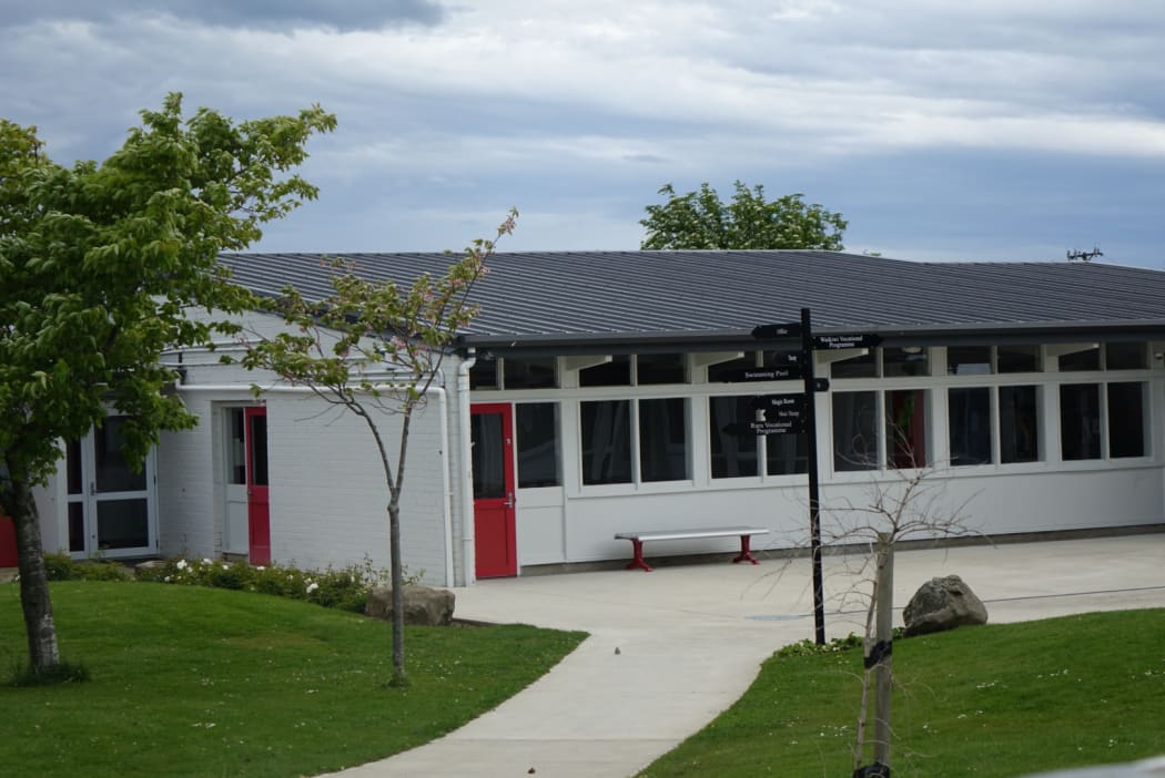 Ruru Specialist School