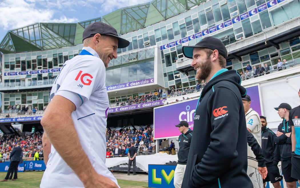 England's Joe Root & New Zealand's Kane Williamson.