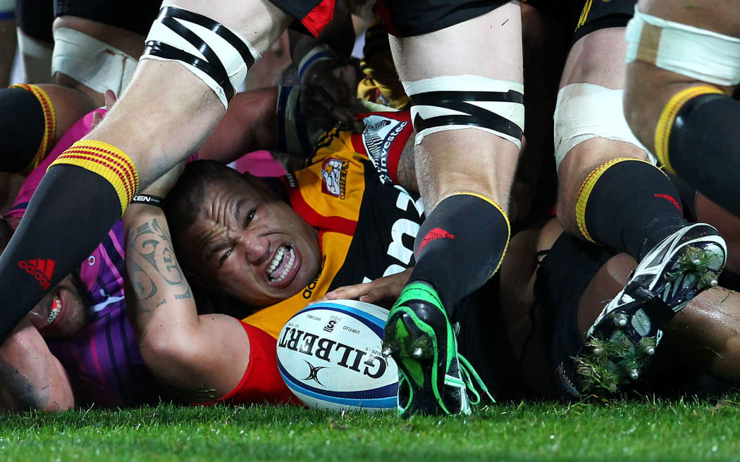 Chiefs hooker Hika Elliot
