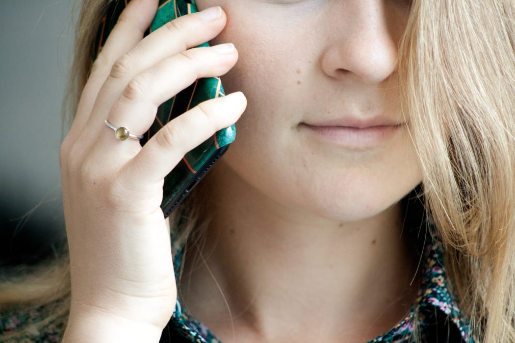 A high court judge has slammed a telecommunication giant for misleading behaviour.